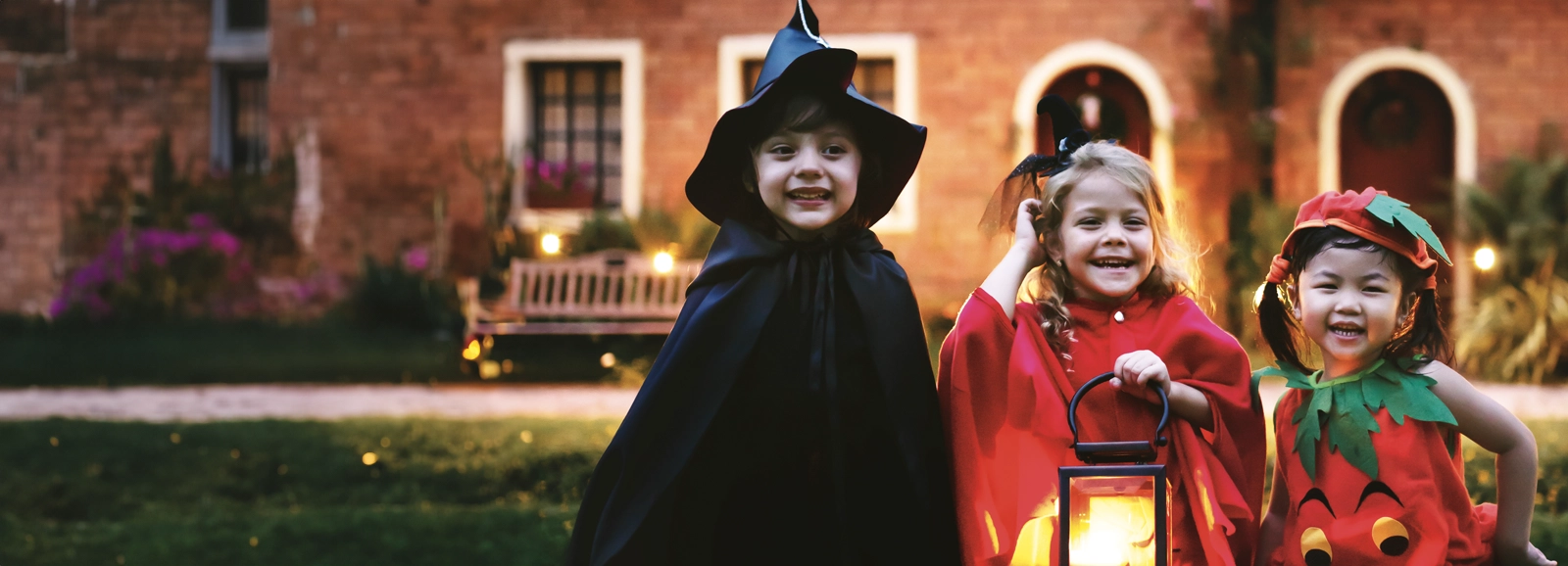 kids-in-costumes-trick-or-treating-1600x578-alt.webp