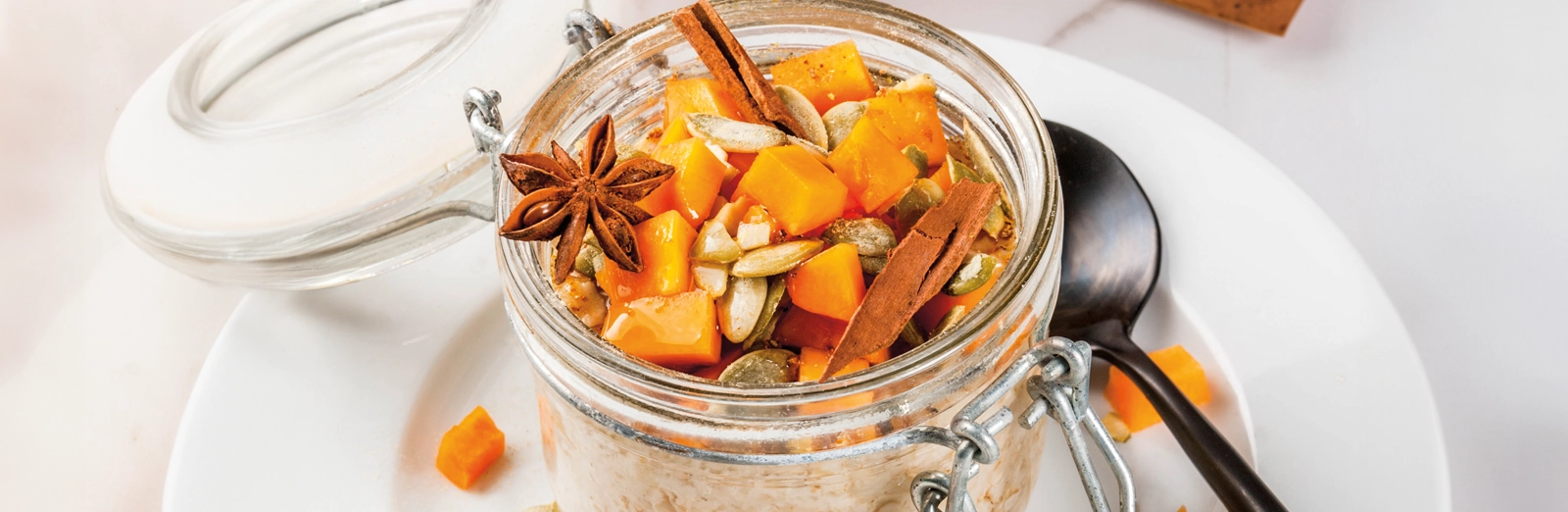 pumpkin-pie-overnight-oats-1600x522.webp